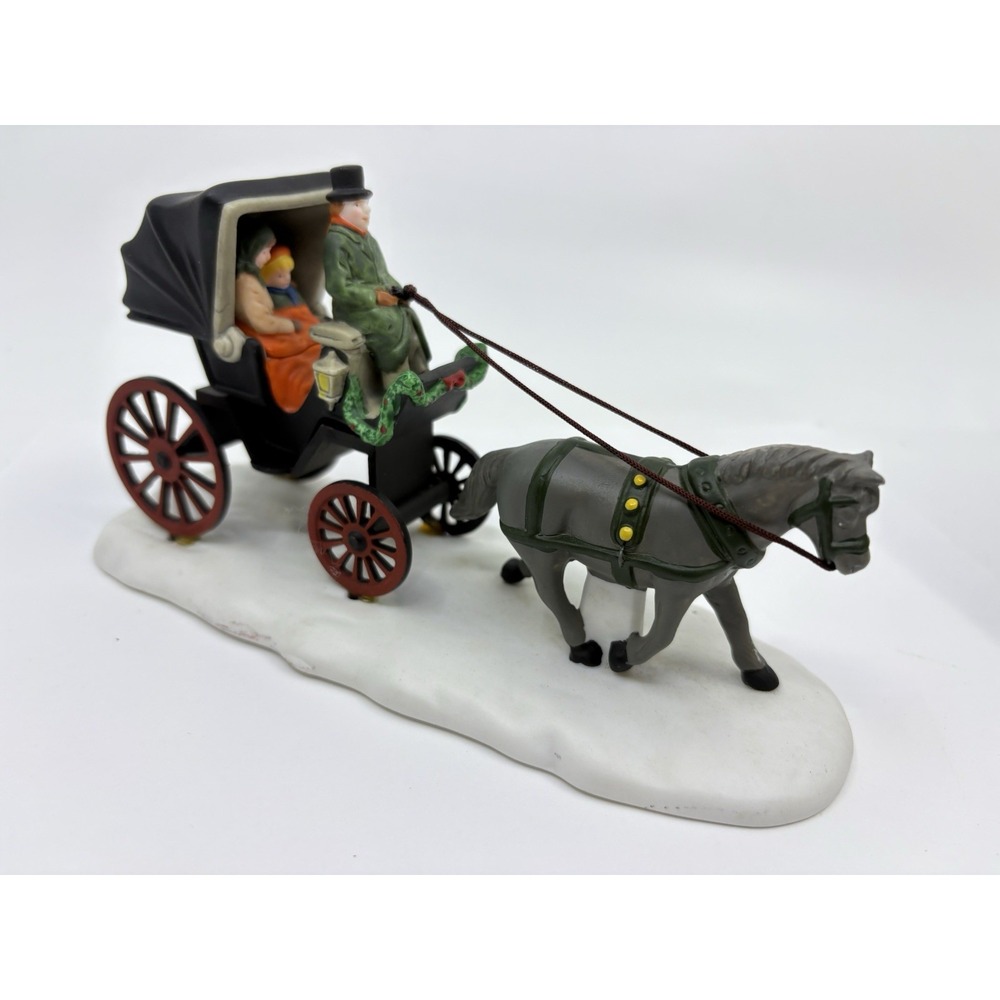 Department 56 Central Park Carriage Statue